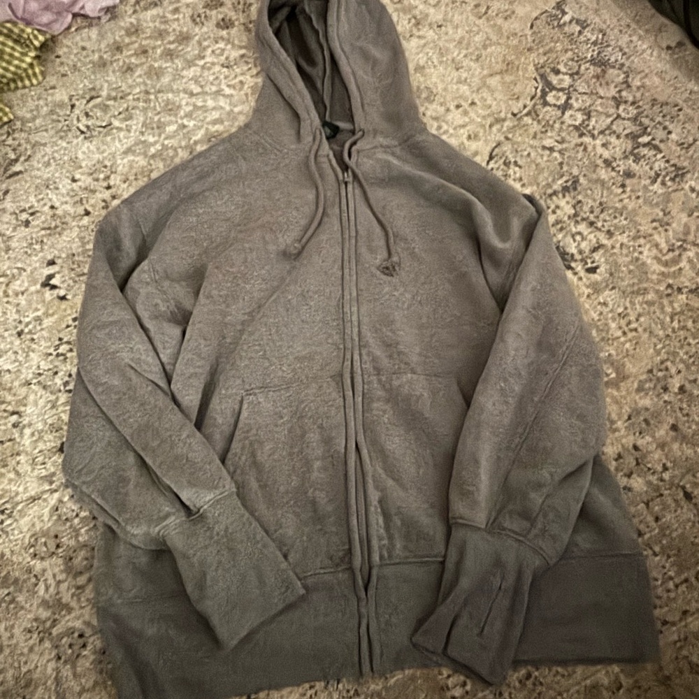 Target, small, gray